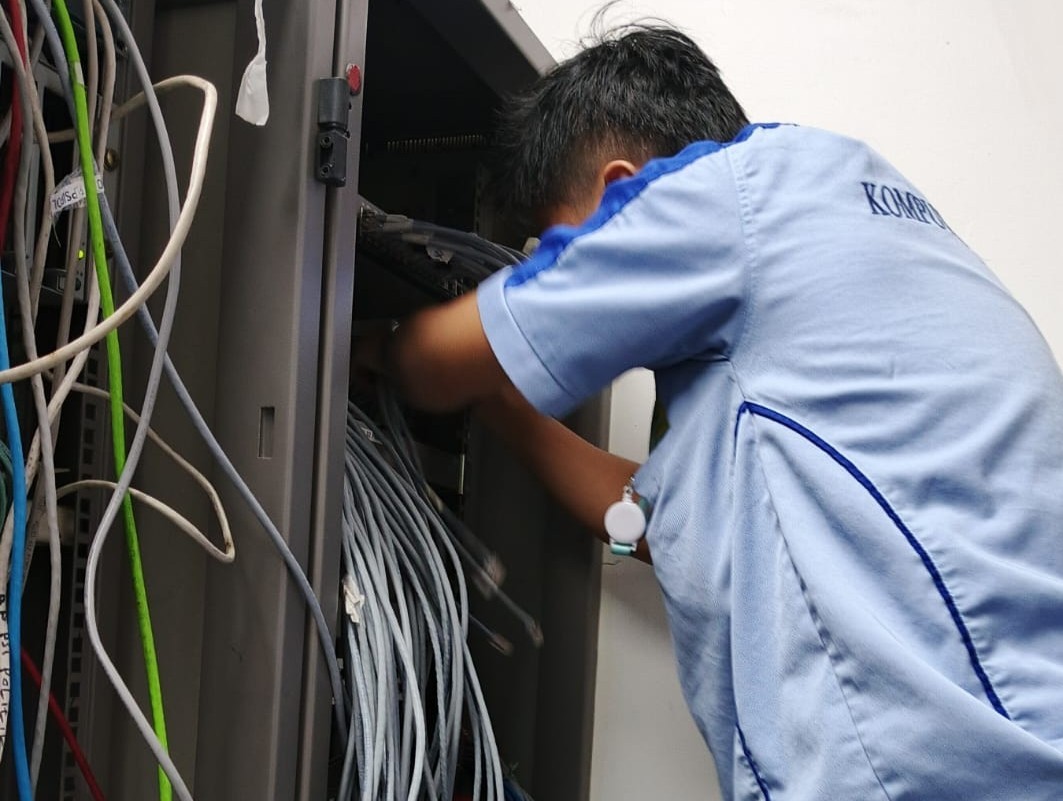 Terminasi Kabel Jaringan